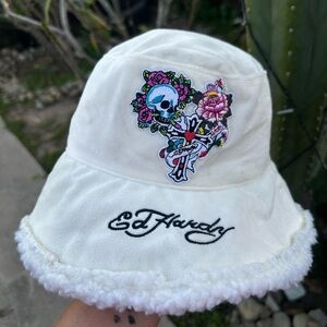 ED HARDY White Bucket Hat O/S